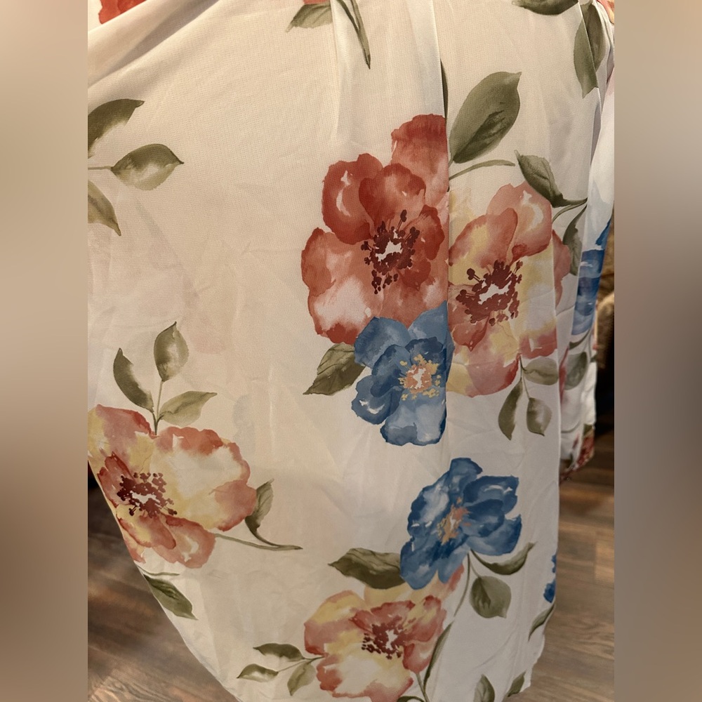 Chico’s Sz 3=16/18 Floral Women's Top - Cream with Blue and Orange Flowers - Picture 6 of 9